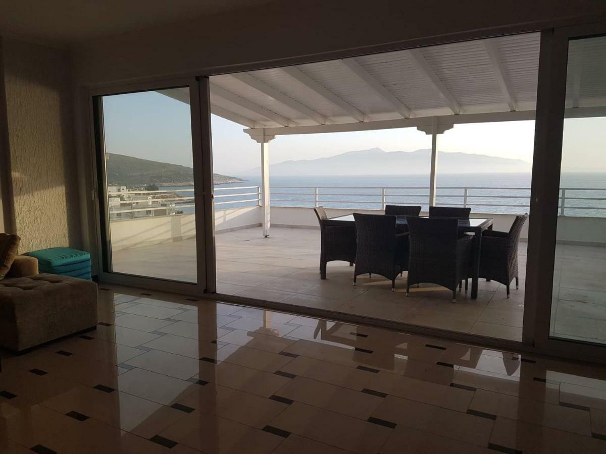 Sea Front Penthouse Apartman Saranda Kültér fotó